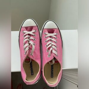 Pink Size 8 Low Top Converse
